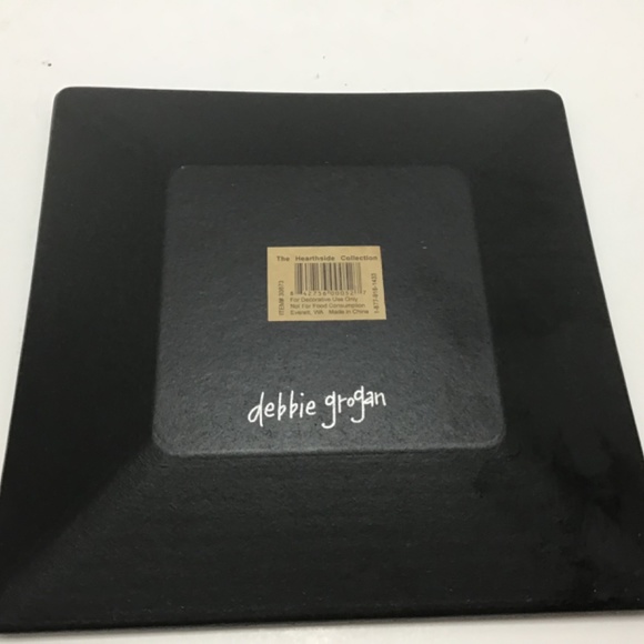 Signed Debbie Grogan Folk Art 8 inch Decorative Square Painted Wooden Plate - Picture 4 of 4